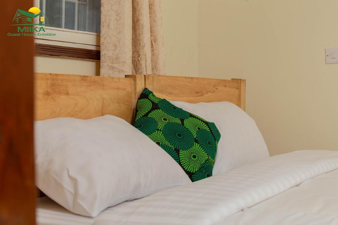 Miika Guest House Ентеббе Екстер'єр фото